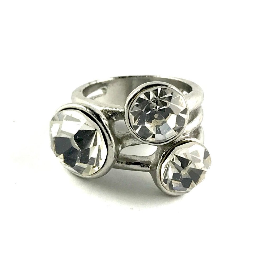 Cute Silver Tone CZ Ring Size 6
